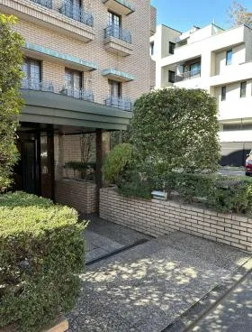パークヒルズ南青山ビルの外観