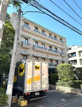パークヒルズ南青山ビルの外観