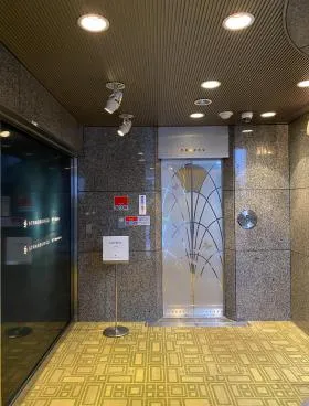 マミーワールドビルの外観