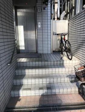 サンブリッジ青山ビルの外観