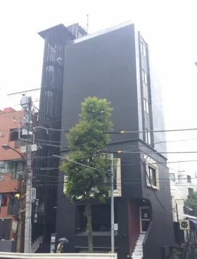 ブラック青山ビルの外観