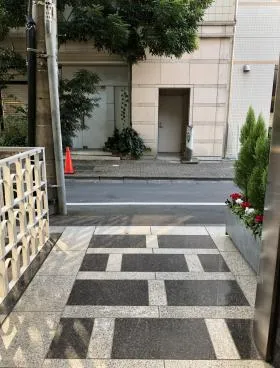 ジョワレ南青山ビルの外観