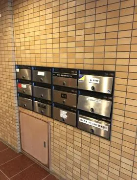 モーリンビルの外観