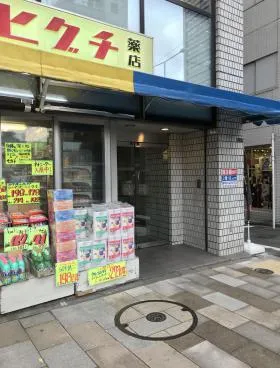 青山サクセスビルの外観