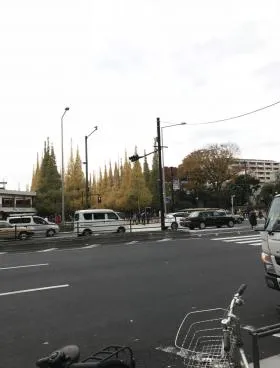 青山サクセスビルの外観