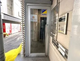 美松ビルの外観