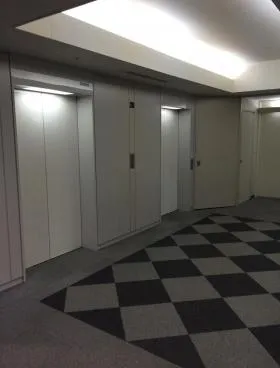 聖路加タワーの外観