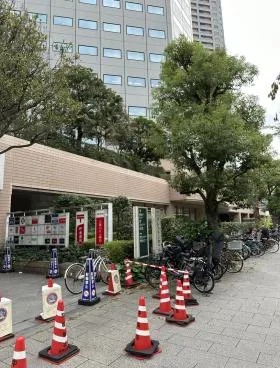 聖路加タワーの外観