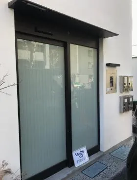 ファミリー青山ビルの外観