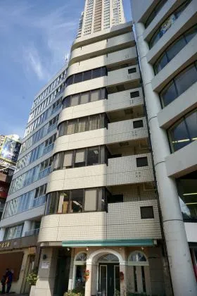 南青山渡辺ビルの外観