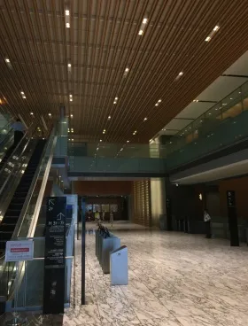 ミッドタウンタワーの外観