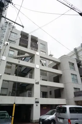 エルマノス赤坂ビルの外観