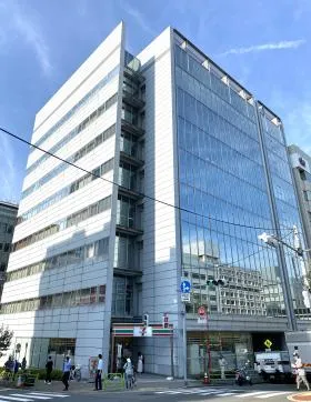 JRE銀座三丁目(旧菱進銀座イーストミラー)ビルの外観