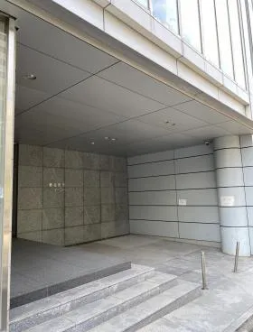 JRE銀座三丁目(旧菱進銀座イーストミラー)ビルの外観