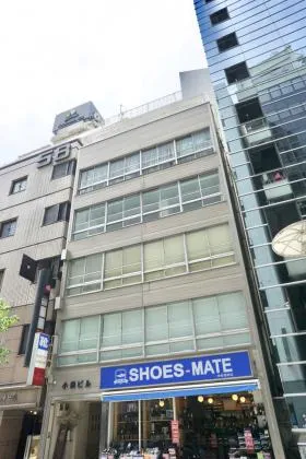 小泉ビルの外観