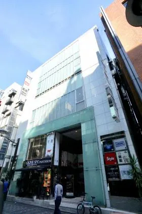 アミューズ赤坂 旧)RIFA2ビルの外観