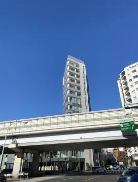 力ンファウスビルの外観