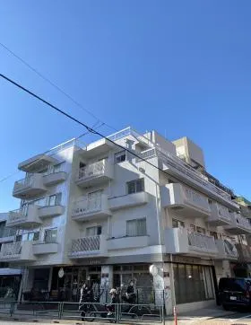 ポルトポヌールビルの外観