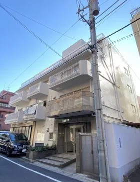 ポルトポヌールビルの外観