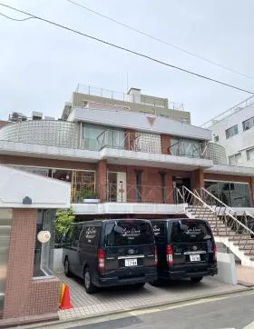 アニス南青山ビルの外観
