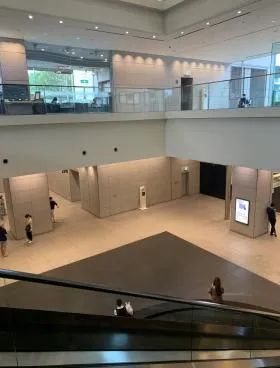 世田谷ビジネススクエアタワービルの外観