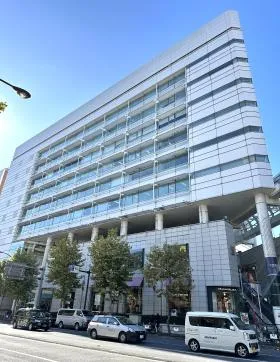 広尾プラザビルの外観