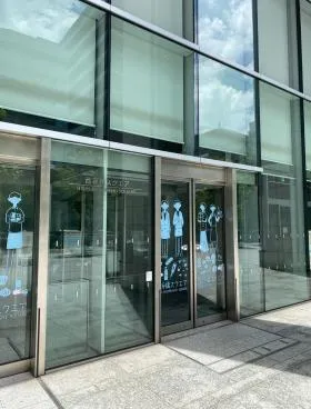 西新橋スクエアビルの外観