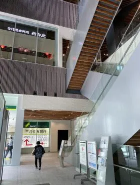 西新橋スクエアビルの外観