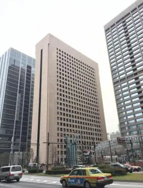 SERVECOOP 日比谷セントラルビルの外観