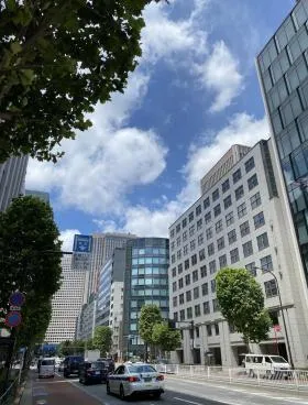 ブロドリー西新橋ビルの外観