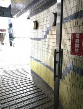 イーグル西新橋ビルの外観