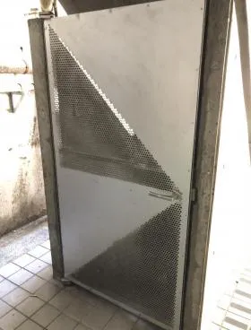 イーグル西新橋ビルの外観
