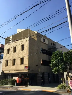 アルファベットセブンの外観