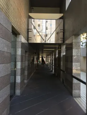 アルファベットセブンの外観