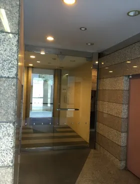 アルファベットセブンの外観