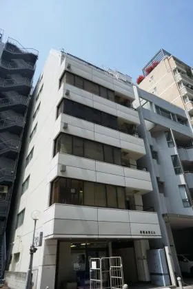 日建岩田ビルの外観