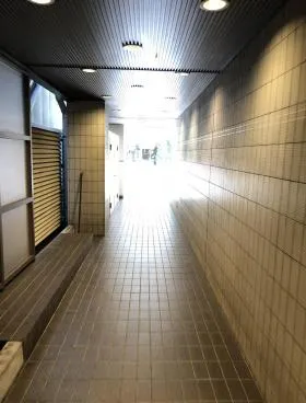 日建岩田ビルの外観
