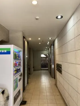 東新橋2丁目石井ビルの外観