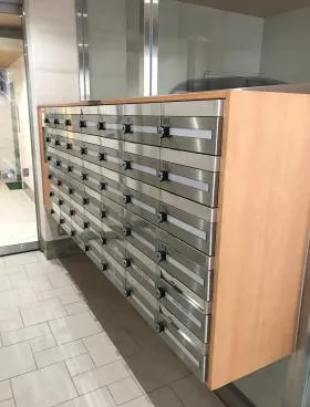 中銀第2新橋マンションの外観