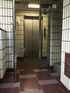 新橋OWKビルの外観