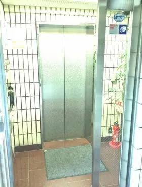 新橋OWKビルの外観
