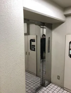 大新ビルの外観