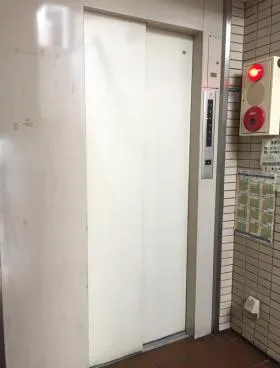 飯泉ビルの外観