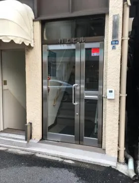 村上ビルの外観
