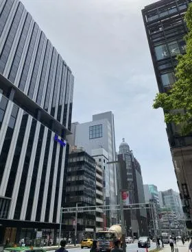 京橋イーストビルの外観