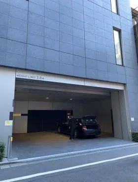 京橋イーストビルの外観