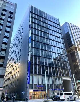 京橋イーストビルの外観