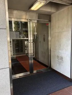会計ビルの外観
