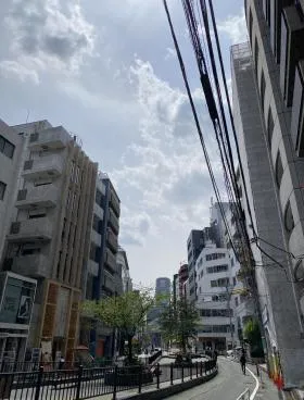 クレインズパークビルの外観
