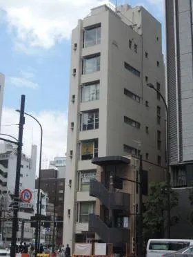 つるや加藤ビルの外観